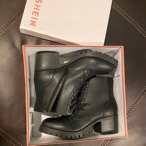 Lace Up Front Side Zip Combat Boots (size 10 US)